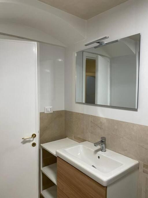 Bellaflo: Small Apartment In The Center Of 피렌체 외부 사진